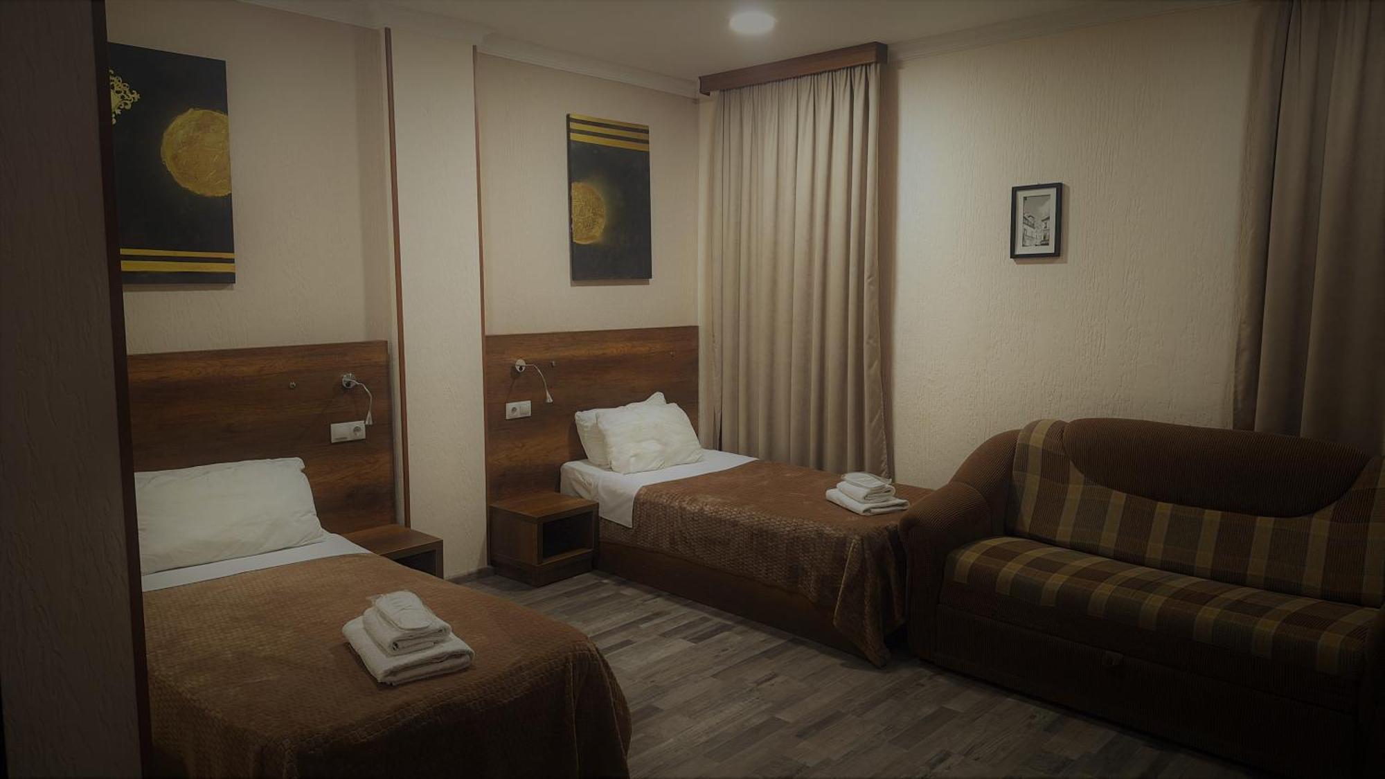 Hotel Georgian Koutaïssi Extérieur photo