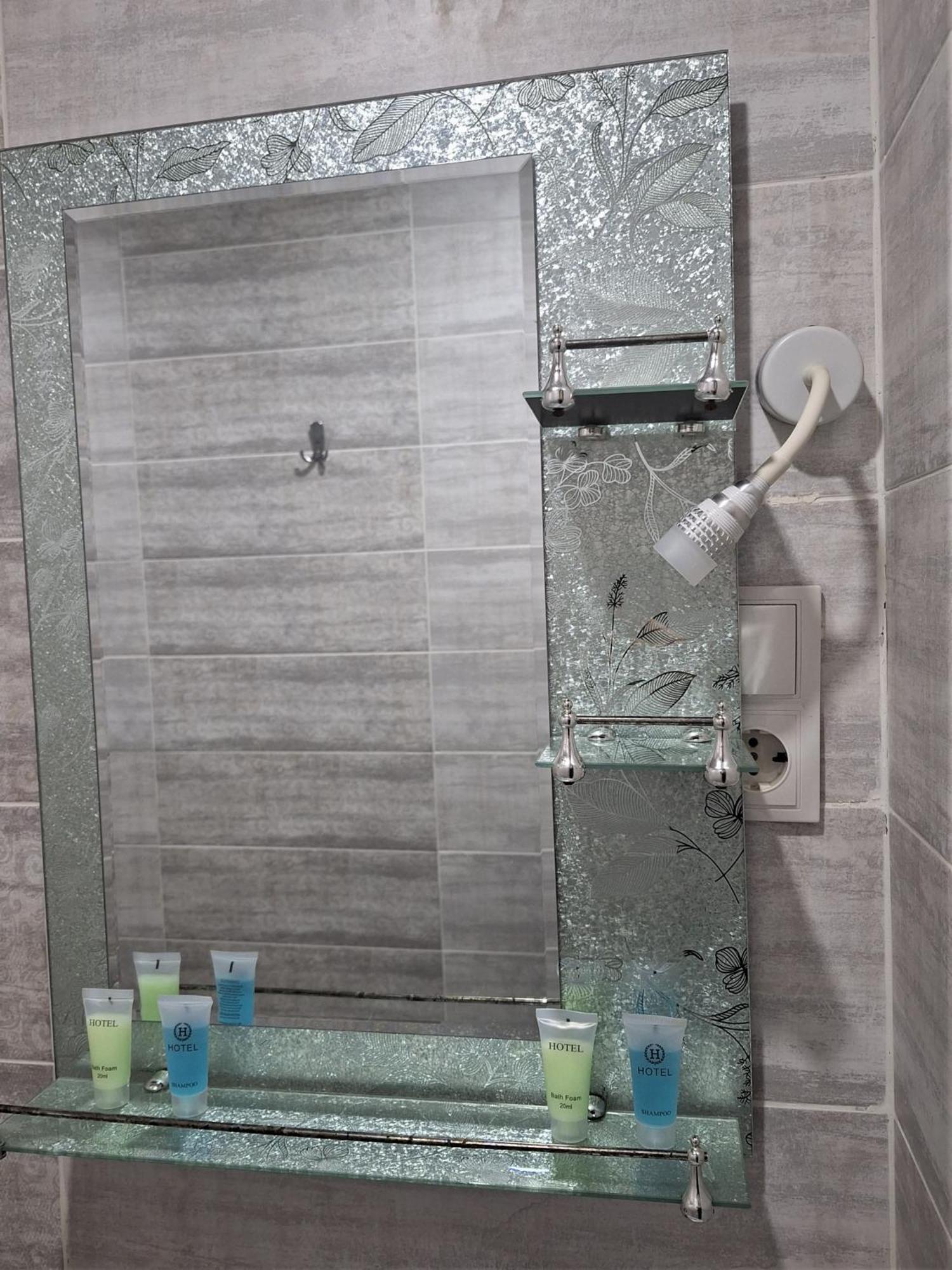 Hotel Georgian Koutaïssi Extérieur photo