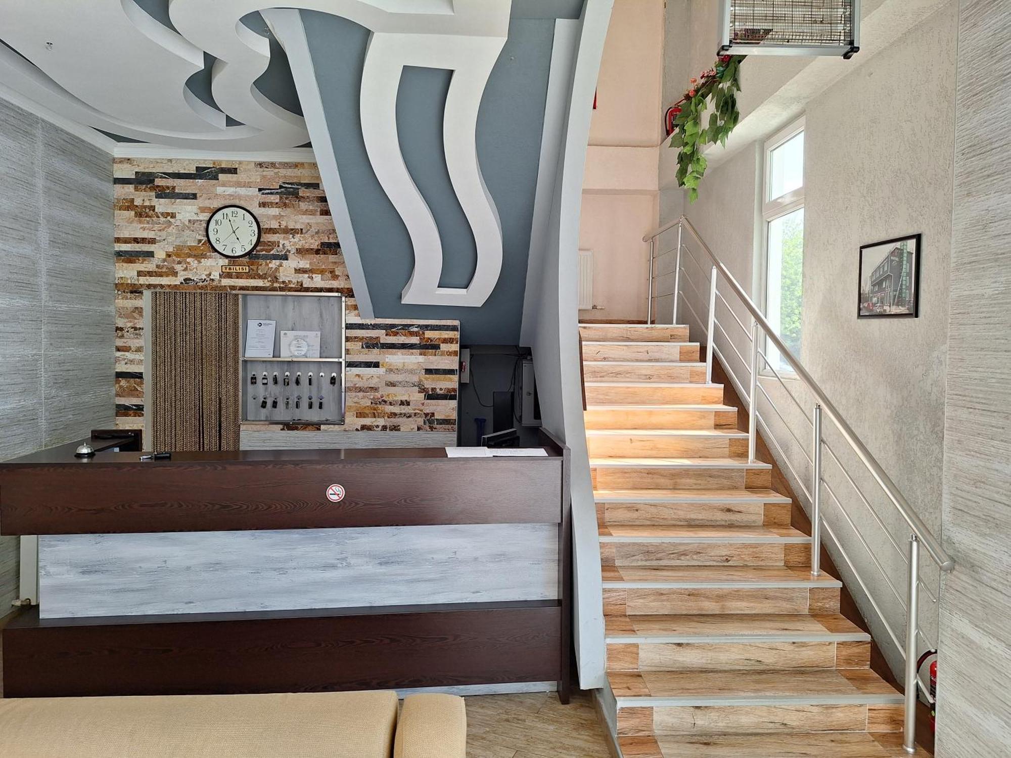 Hotel Georgian Koutaïssi Extérieur photo